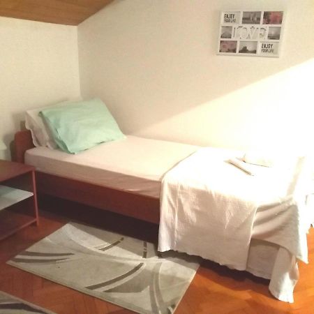 Apartmani Ruzmarin - Seget Donji, Trogir Exterior foto