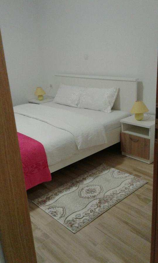 Apartmani Ruzmarin - Seget Donji, Trogir Exterior foto