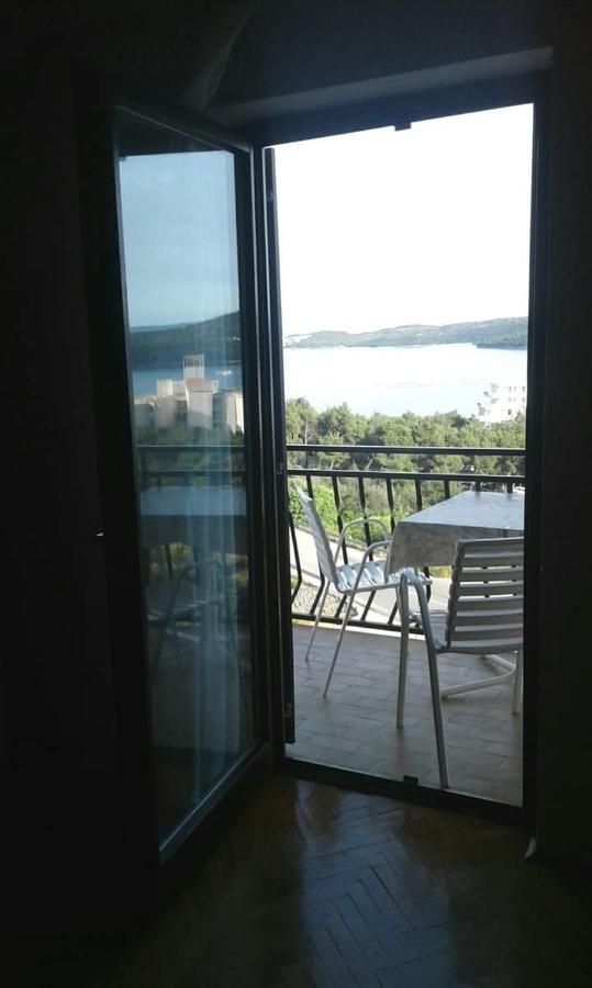 Apartmani Ruzmarin - Seget Donji, Trogir Exterior foto